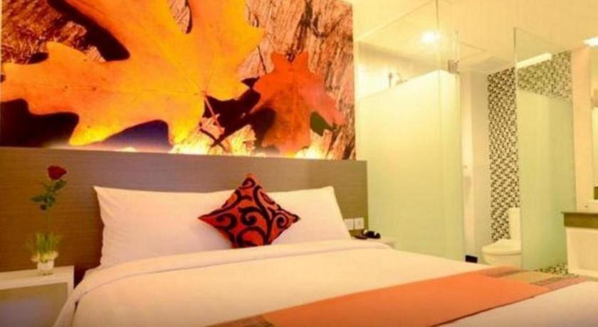 Clay Hotel Jakarta Exterior foto